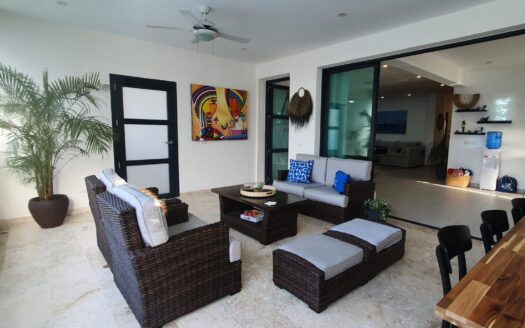 Condominio de playa en segunda línea de 3 habitaciones
