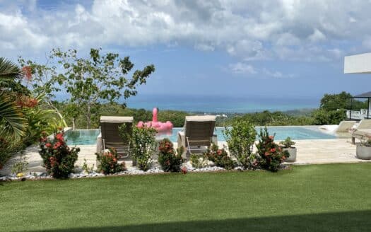 Villa eficiente enérgicamente con maravillosa vista al océano