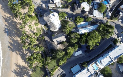Beachfront commercial plaza in the very center of Las Terrenas