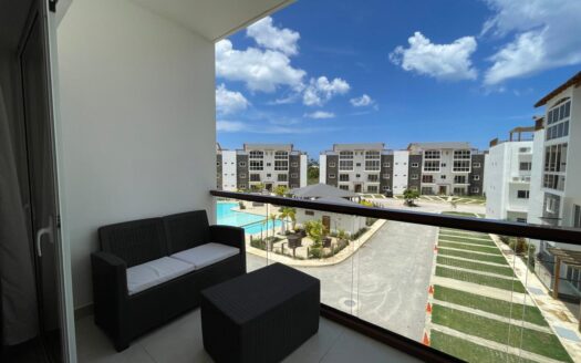 Modern Furnished 3-Bedroom Condo Steps from Popy Beach