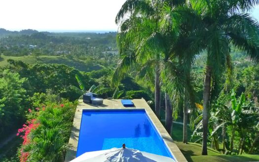 Villa ibicenca con vistas impresionantes en la ciudad