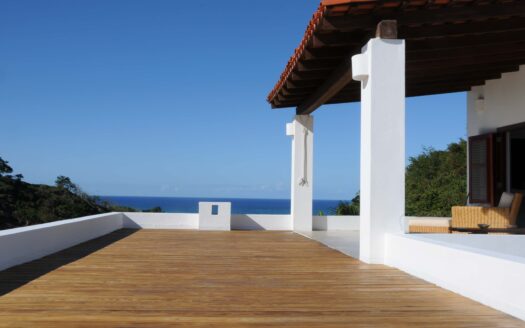Villa ibicenca con vistas impresionantes en la ciudad