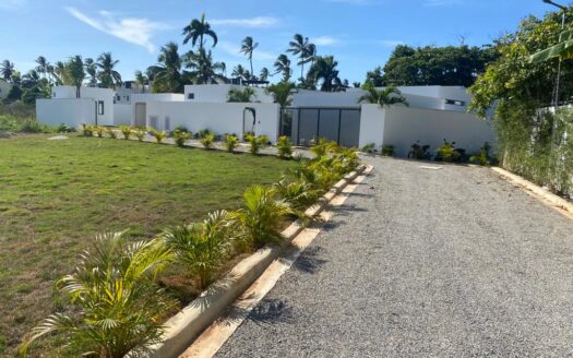 Lote listo para construir cerca de la playa